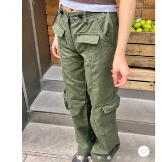 ブランディーメルビル(Brandy Melville)のbrandy melville kim cargo pants カーゴパンツ(カジュアルパンツ)