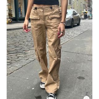 ブランディーメルビル(Brandy Melville)のbrandy melville kim cargo pants カーゴパンツ(カジュアルパンツ)