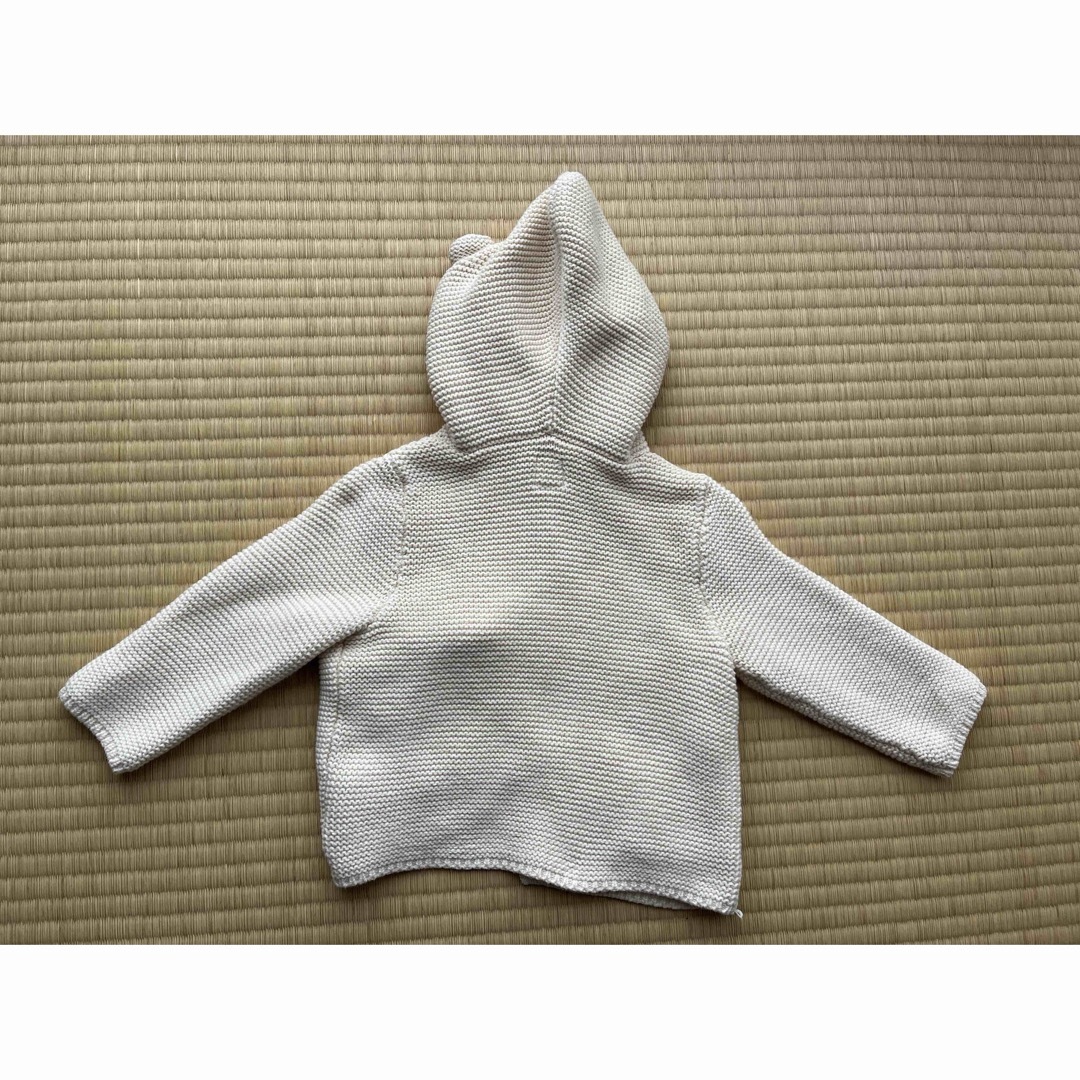 babyGAP(ベビーギャップ)のbabyGAP クマ耳カーディガン　70 キッズ/ベビー/マタニティのベビー服(~85cm)(カーディガン/ボレロ)の商品写真