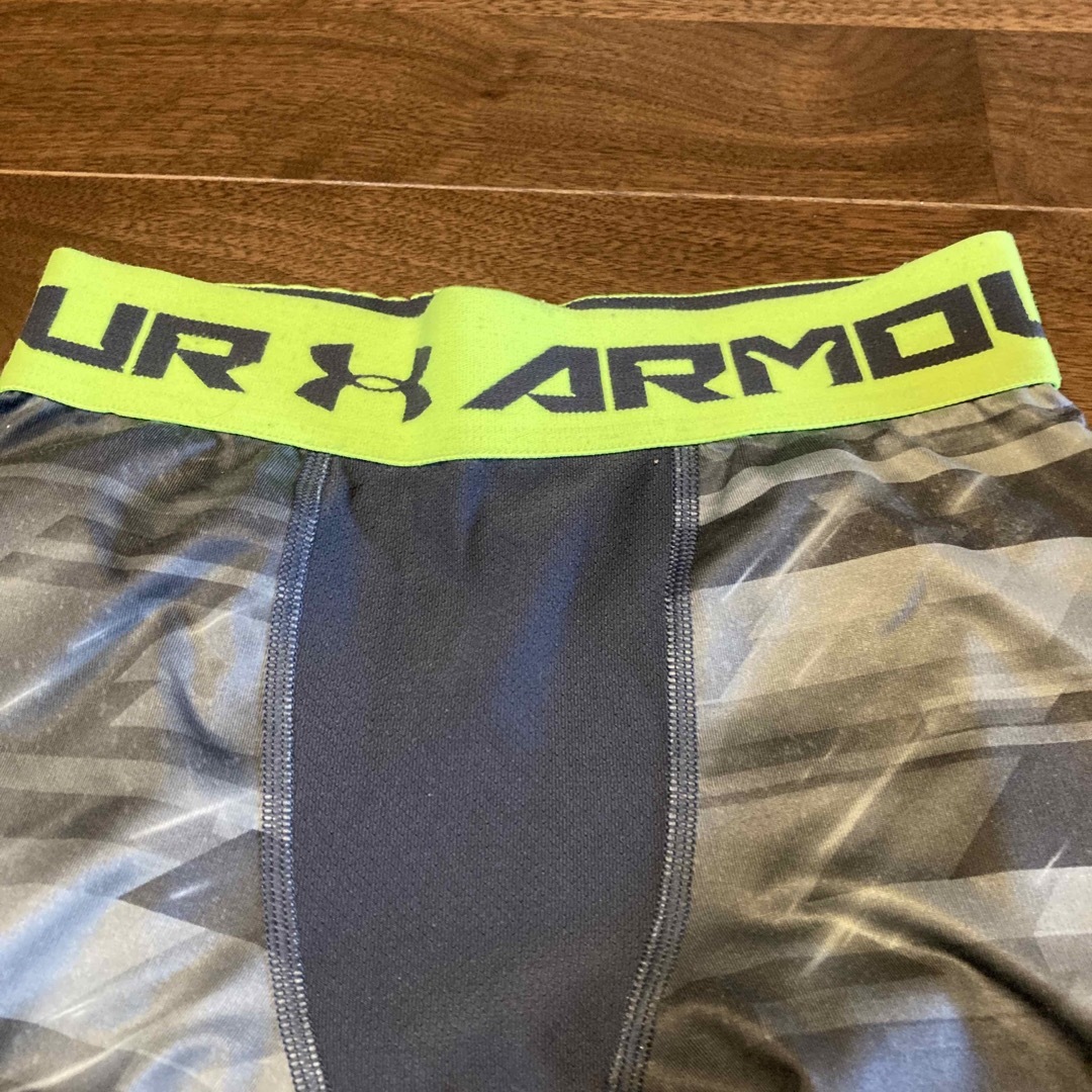 UNDER ARMOUR(アンダーアーマー)のアンダーアーマー　レギンス レディースのレッグウェア(レギンス/スパッツ)の商品写真