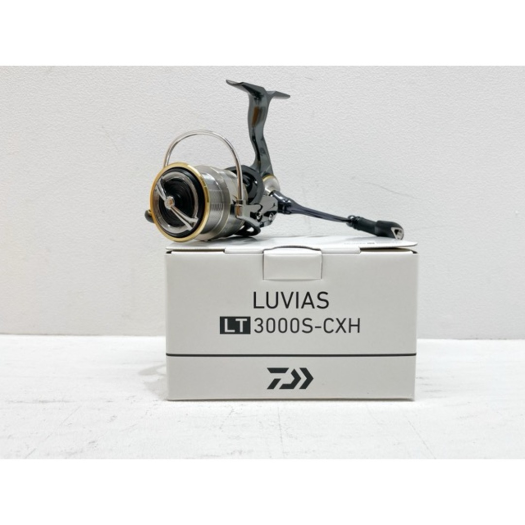 DAIWA(ダイワ)のDAIWA/ダイワ 20ルビアス LT3000S-CXH【RE066-007】 スポーツ/アウトドアのフィッシング(リール)の商品写真