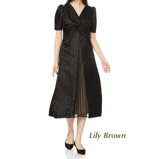 リリーブラウン(Lily Brown)のLILY BROWN ツイストデザインドレス(ロングワンピース/マキシワンピース)