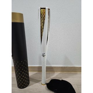 ナイキ(NIKE)の現物 2018年の平昌オリンピックピック冬季大会の聖火ランナーのトーチ(記念品/関連グッズ)