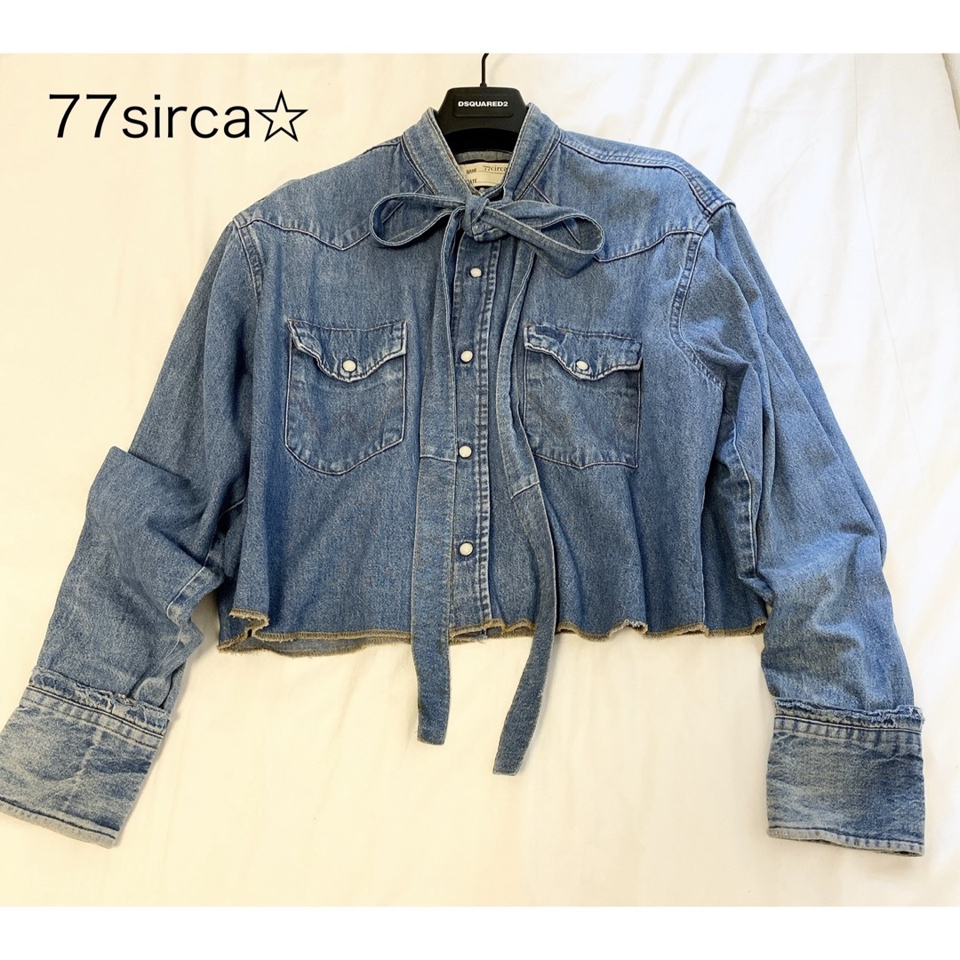 CITYSHOP(シティショップ)の希少☆77sirca★ボウタイビンテージリメイクデニムシャツ　クロップド丈完売品 レディースのトップス(シャツ/ブラウス(長袖/七分))の商品写真