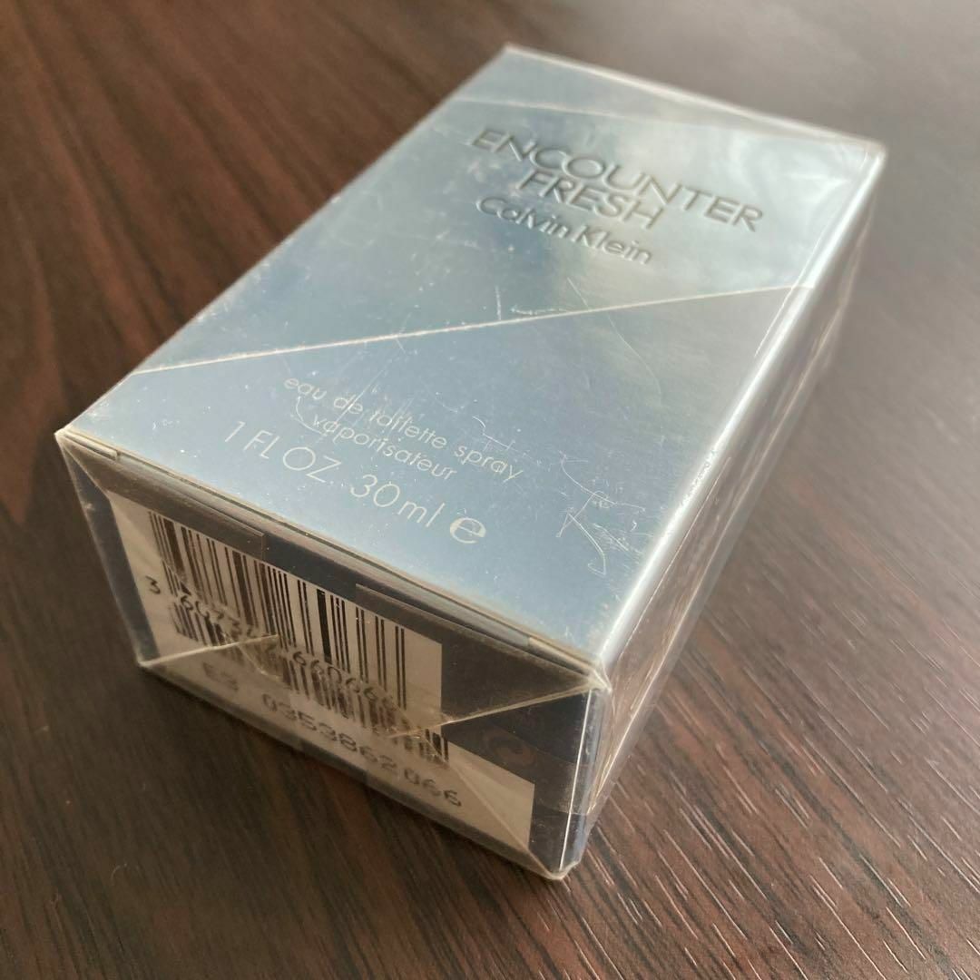 Calvin Klein(カルバンクライン)の【新品】カルバンクライン エンカウンターフレッシュ オードトワレ 30ml コスメ/美容の香水(香水(男性用))の商品写真