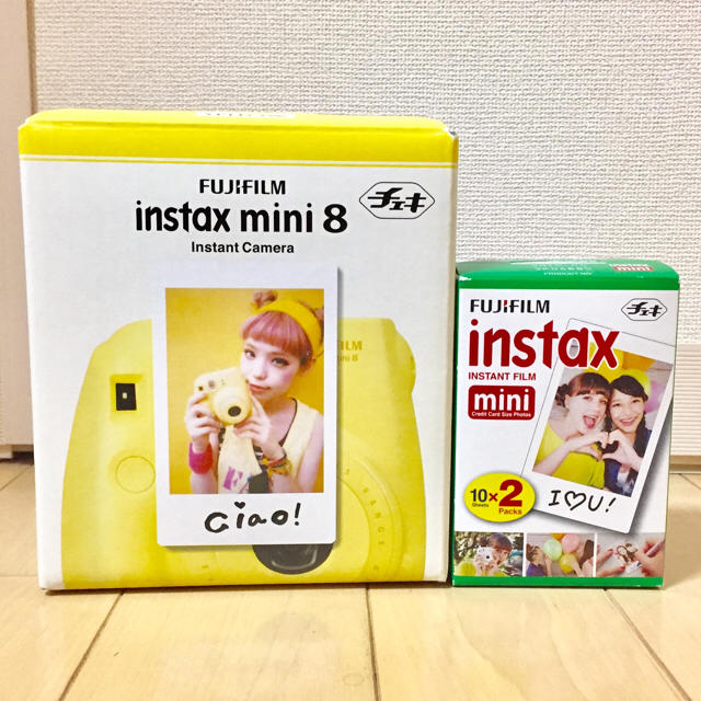 富士フイルム(フジフイルム)の【新品】チェキ＋フィルム20枚付き♡ スマホ/家電/カメラのカメラ(フィルムカメラ)の商品写真