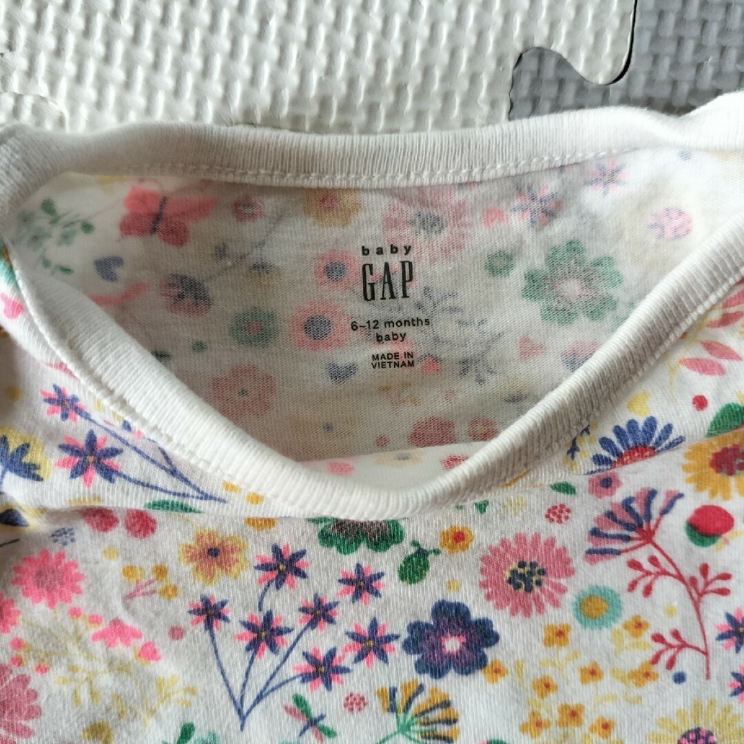 babyGAP(ベビーギャップ)のbabygapベビーロンパース80 キッズ/ベビー/マタニティのベビー服(~85cm)(ロンパース)の商品写真