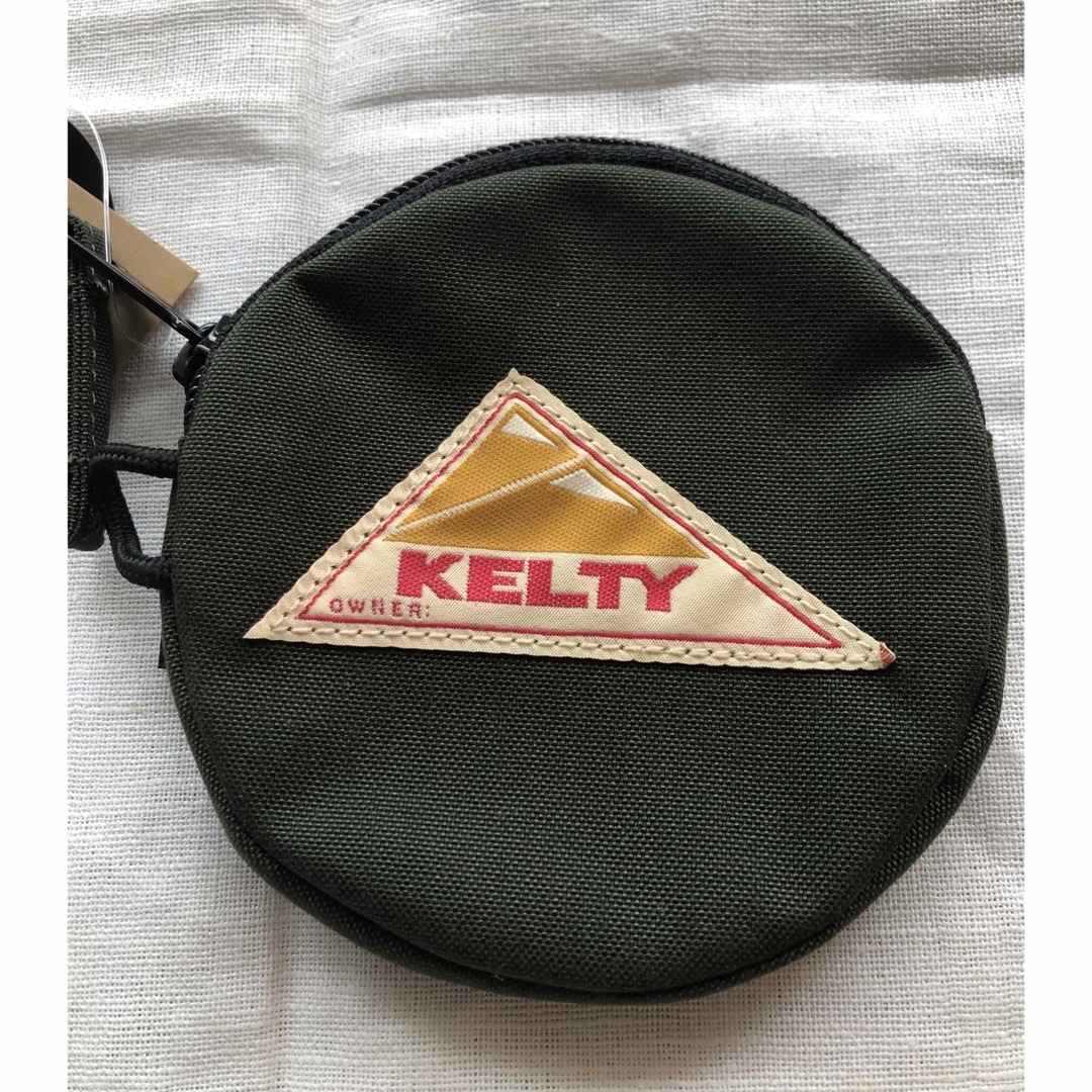 KELTY(ケルティ)の《新品・未使用》タグ付き‼︎KELTY サークルコインケース（オリーブ） メンズのファッション小物(コインケース/小銭入れ)の商品写真