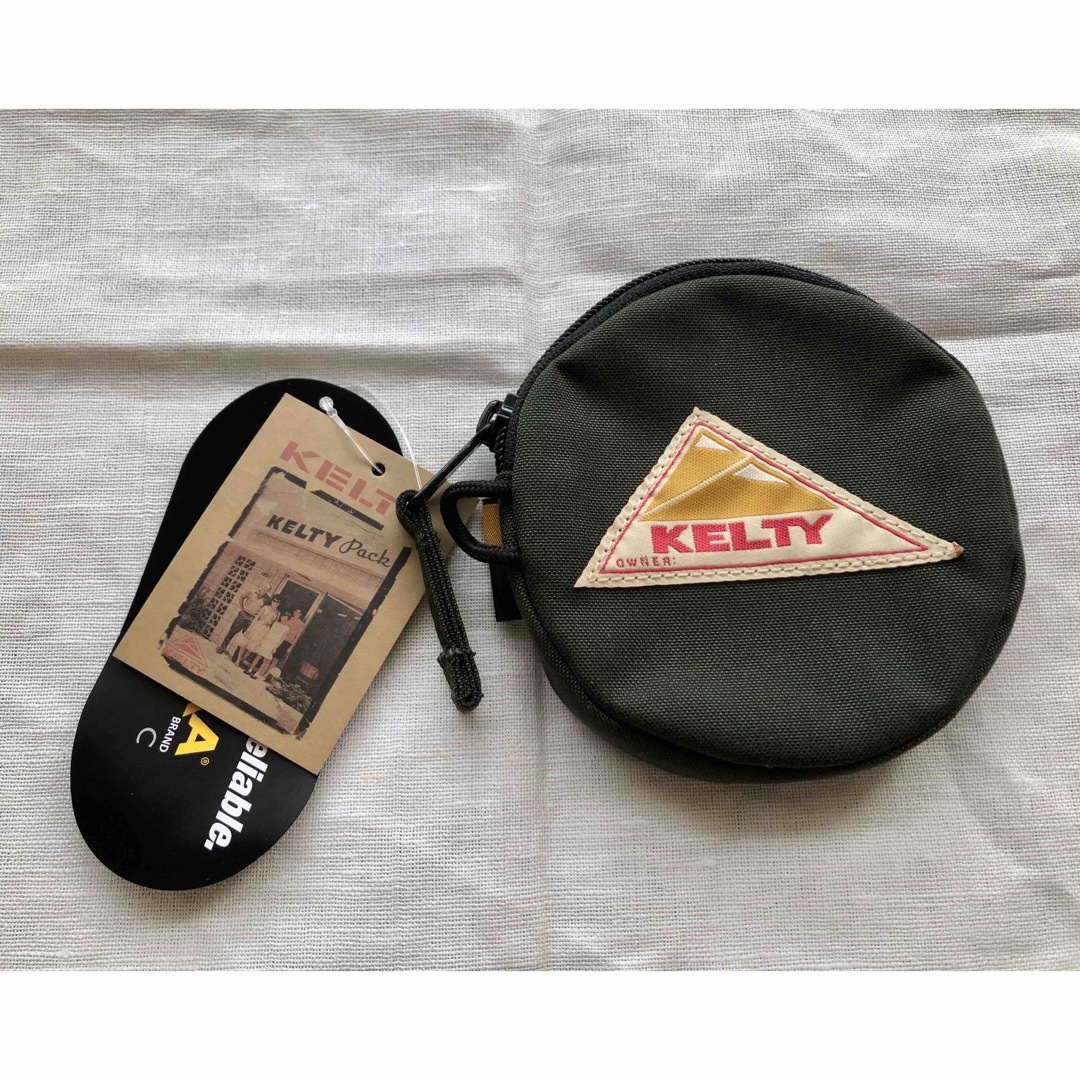 KELTY(ケルティ)の《新品・未使用》タグ付き‼︎KELTY サークルコインケース（オリーブ） メンズのファッション小物(コインケース/小銭入れ)の商品写真