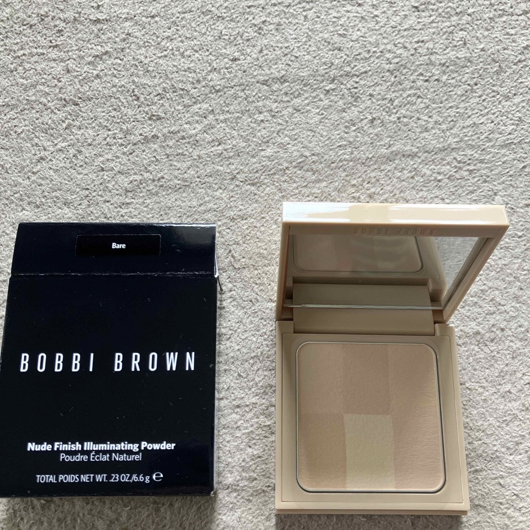 BOBBI BROWN(ボビイブラウン)のbobbi brown ボビイ ブラウンヌード フィニッシュ イルミネイティング コスメ/美容のベースメイク/化粧品(フェイスパウダー)の商品写真