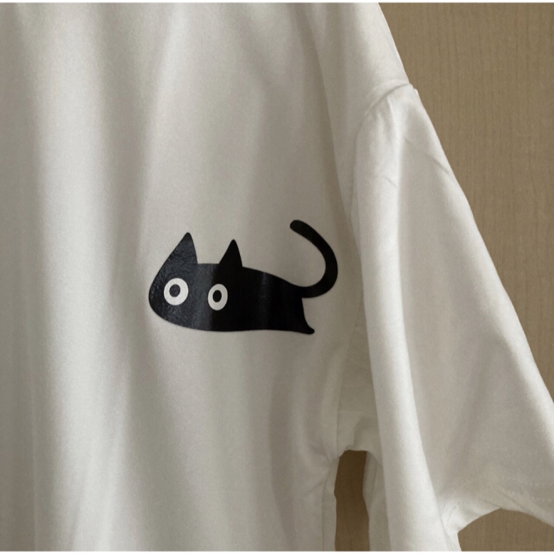 Tシャツ 白 猫 M レディース 夏 半袖 ワンポイント ホワイト キュート メンズのトップス(Tシャツ/カットソー(半袖/袖なし))の商品写真