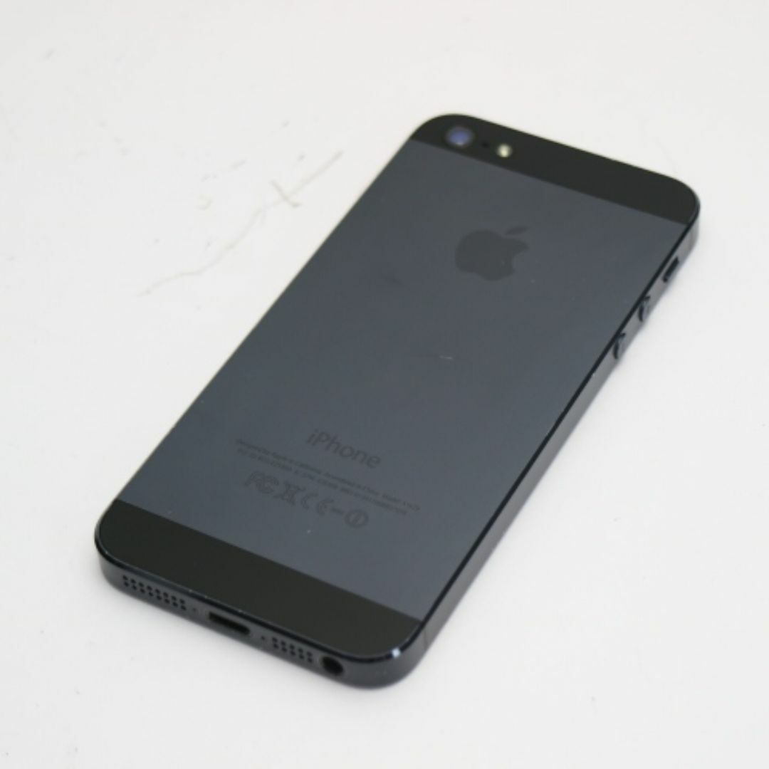 Apple(アップル)のiPhone5 16GB ブラック 白ロム M222 スマホ/家電/カメラのスマートフォン/携帯電話(スマートフォン本体)の商品写真