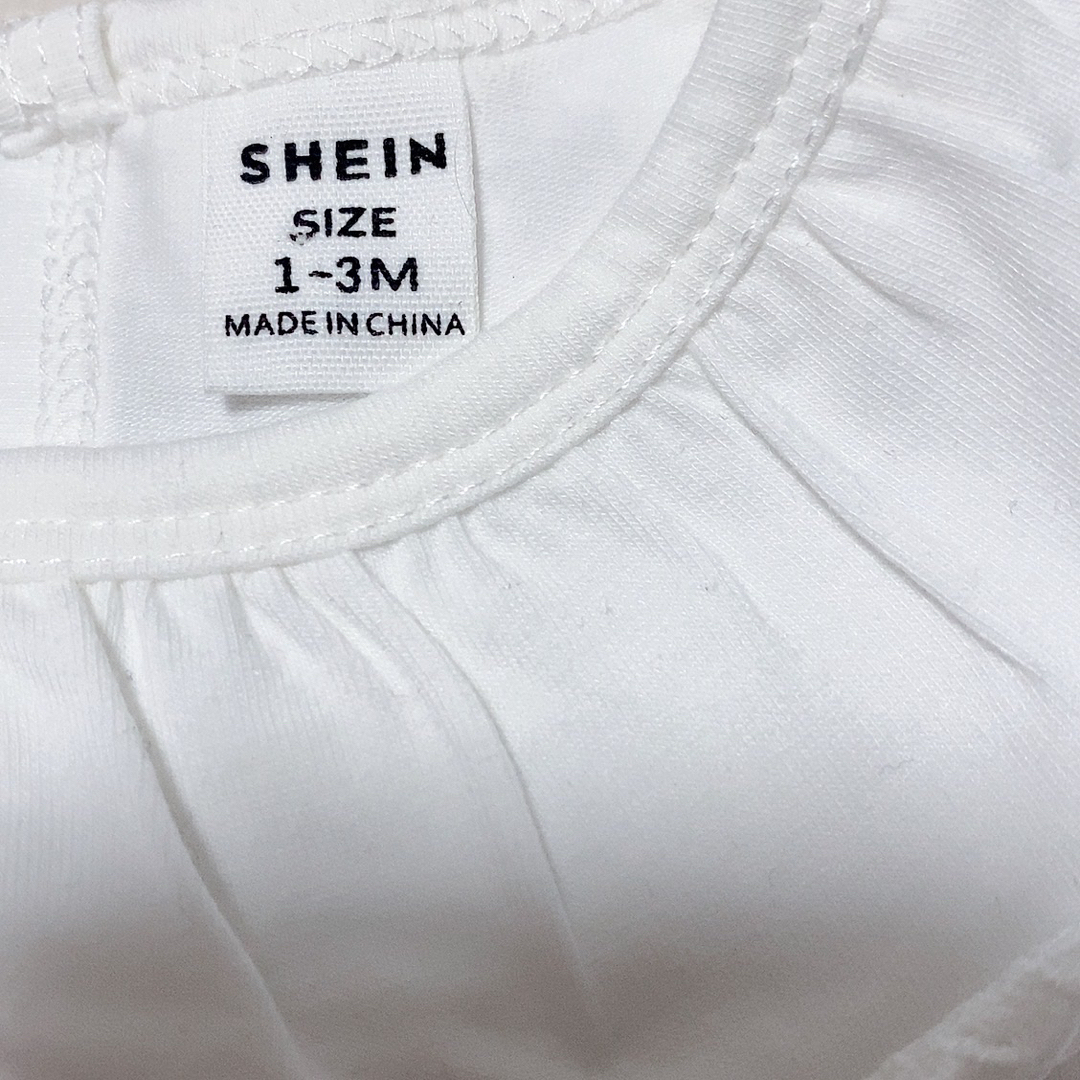 SHEIN(シーイン)のSHEIN ベビー まとめ売り ホワイト ロンパース ボーダー ブルー 半袖 キッズ/ベビー/マタニティのベビー服(~85cm)(ロンパース)の商品写真