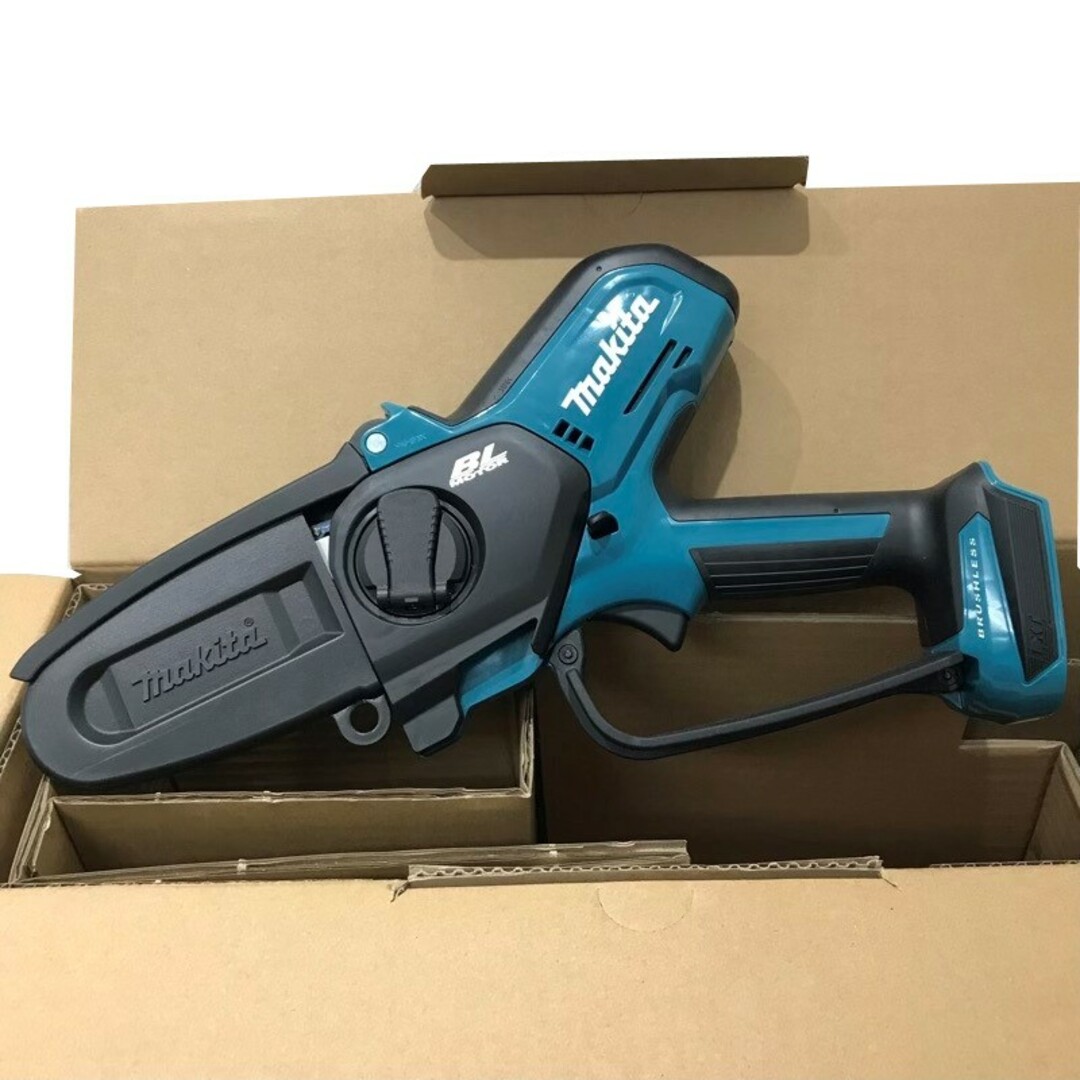 Makita(マキタ)のmakita マキタ 100mm 充電式ハンディソー MUC101DRG マキタブルー バッテリ BL1860B 充電器 DC18RF 外箱 【新品】 22404K420 インテリア/住まい/日用品のインテリア/住まい/日用品 その他(その他)の商品写真