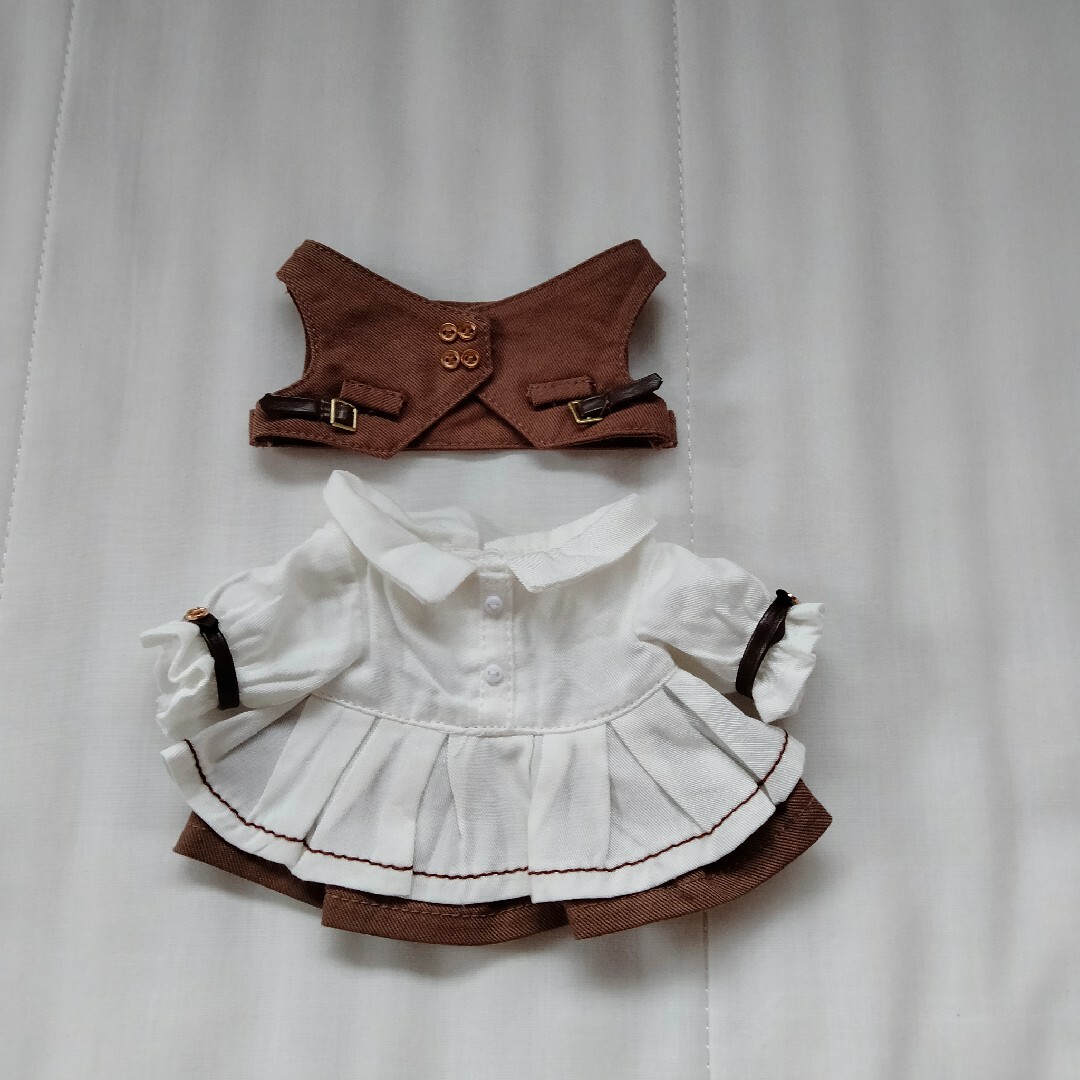 ☆GWセール　ぬい服　棉花娃娃　20cm　探偵　女の子セット（ワンピースタイプ） エンタメ/ホビーのおもちゃ/ぬいぐるみ(ぬいぐるみ)の商品写真