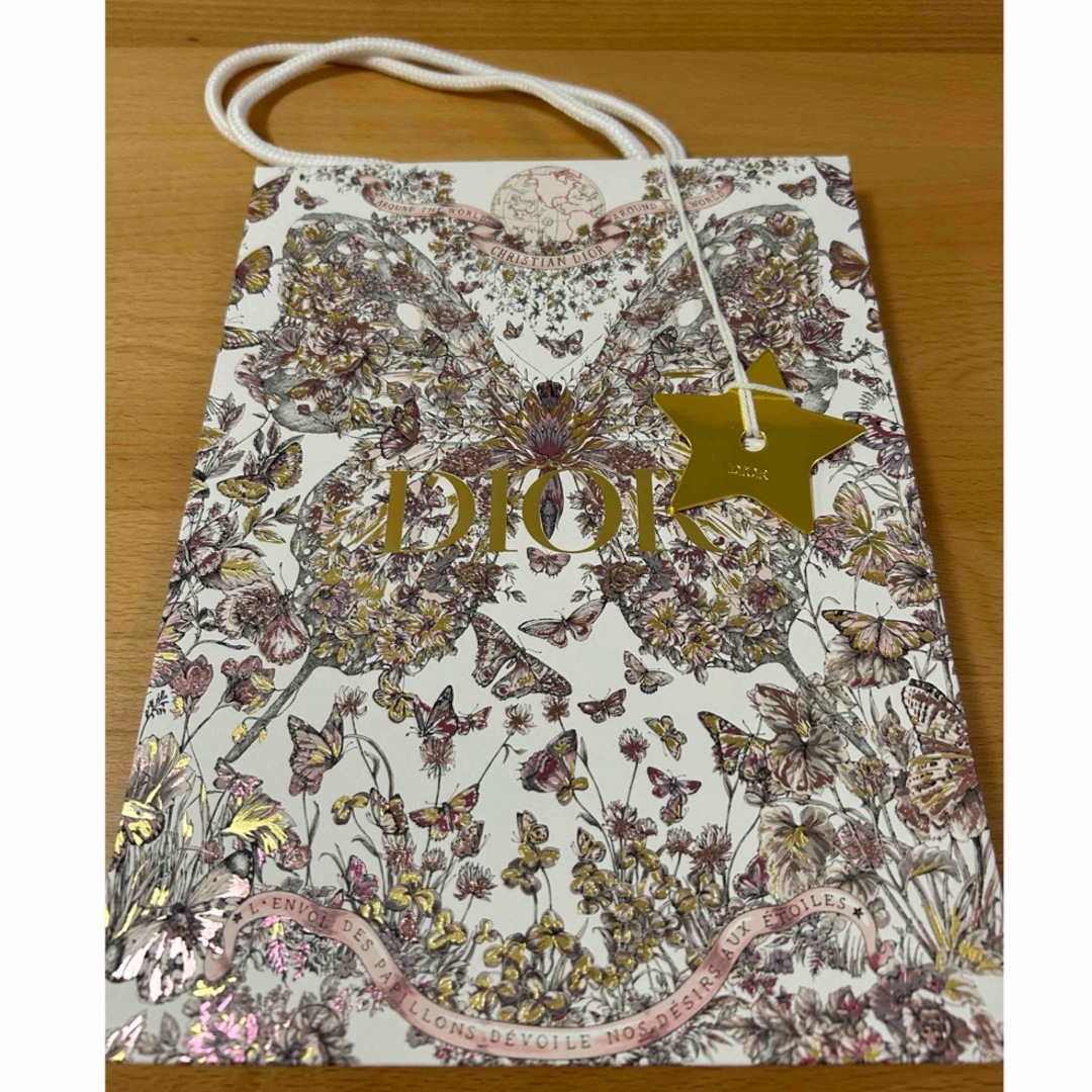 Christian Dior(クリスチャンディオール)のDIOR ショッパー バタフライ　チャーム付き レディースのバッグ(ショップ袋)の商品写真