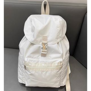 レスポートサック(LeSportsac)のレスポートサック　リュック　白　ホワイト(リュック/バックパック)