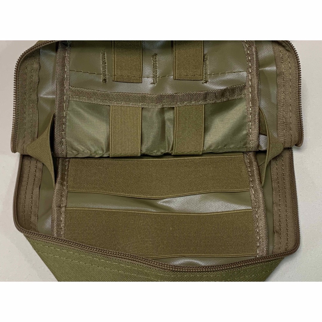 【カーキ】 タクティカルポーチ　ミリタリーポーチ　モールシステム　molle スポーツ/アウトドアのアウトドア(その他)の商品写真