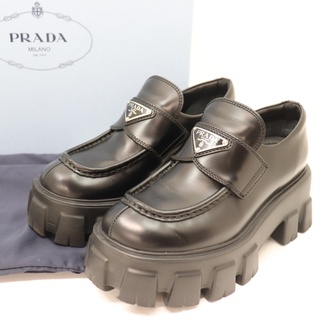 プラダ(PRADA)のITPGSSEFRRSW PRADA プラダ モノリス レザー 厚底 ローファー 黒 レディース 靴 サイズ 34 1/2(ローファー/革靴)