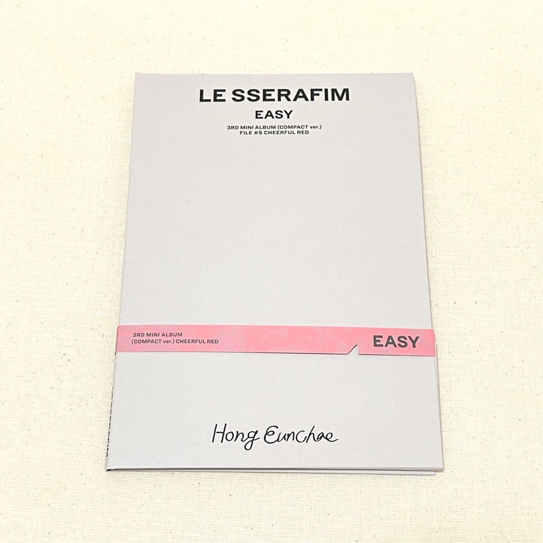 LE SSERAFIM(ルセラフィム)のLE SSERAFIM  EASY(COMPACT ver.) #5 ウンチェ エンタメ/ホビーのCD(K-POP/アジア)の商品写真