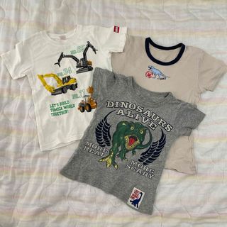 ユニクロ(UNIQLO)の110 半袖シャツ　3枚セット　ユニクロ　トミカ　恐竜　半袖　Tシャツ　車(Tシャツ/カットソー)