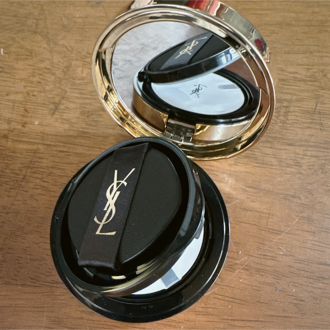 Yves Saint Laurent Beaute(イヴサンローランボーテ)のイヴ・サンローラン ファンデーション B20 コスメ/美容のベースメイク/化粧品(ファンデーション)の商品写真