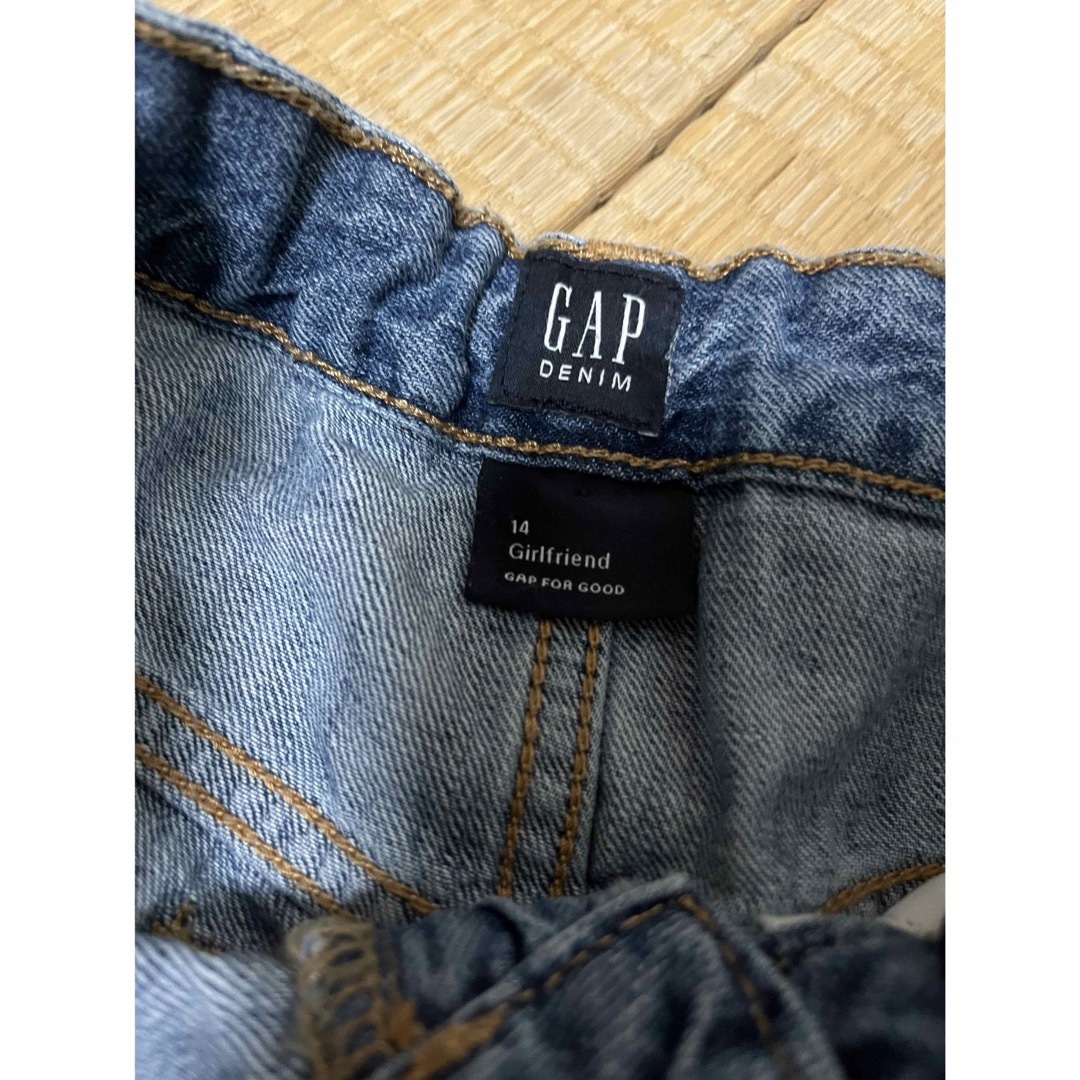 GAP(ギャップ)のGAP☆ダメージデニム☆150☆155☆デニム キッズ/ベビー/マタニティのキッズ服男の子用(90cm~)(パンツ/スパッツ)の商品写真