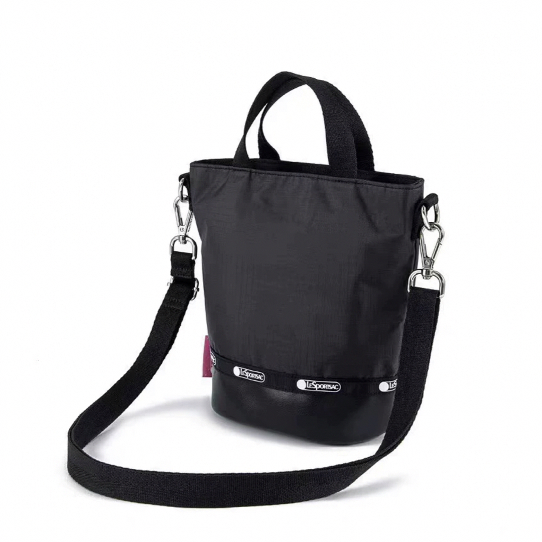 LeSportsac(レスポートサック)のレスポートサック　ショルダーバッグ　黒 レディースのバッグ(ショルダーバッグ)の商品写真