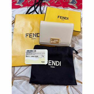 フェンディ(FENDI)のFENDI ゴールドロゴ 三つ折財布(財布)