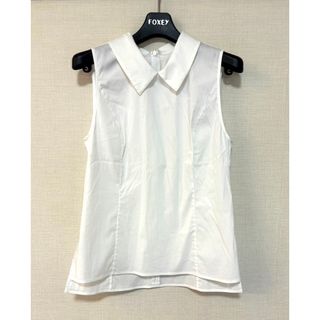 フォクシー(FOXEY)の美品　フォクシー　ブラウス　ノースリーブ　foxey(シャツ/ブラウス(半袖/袖なし))