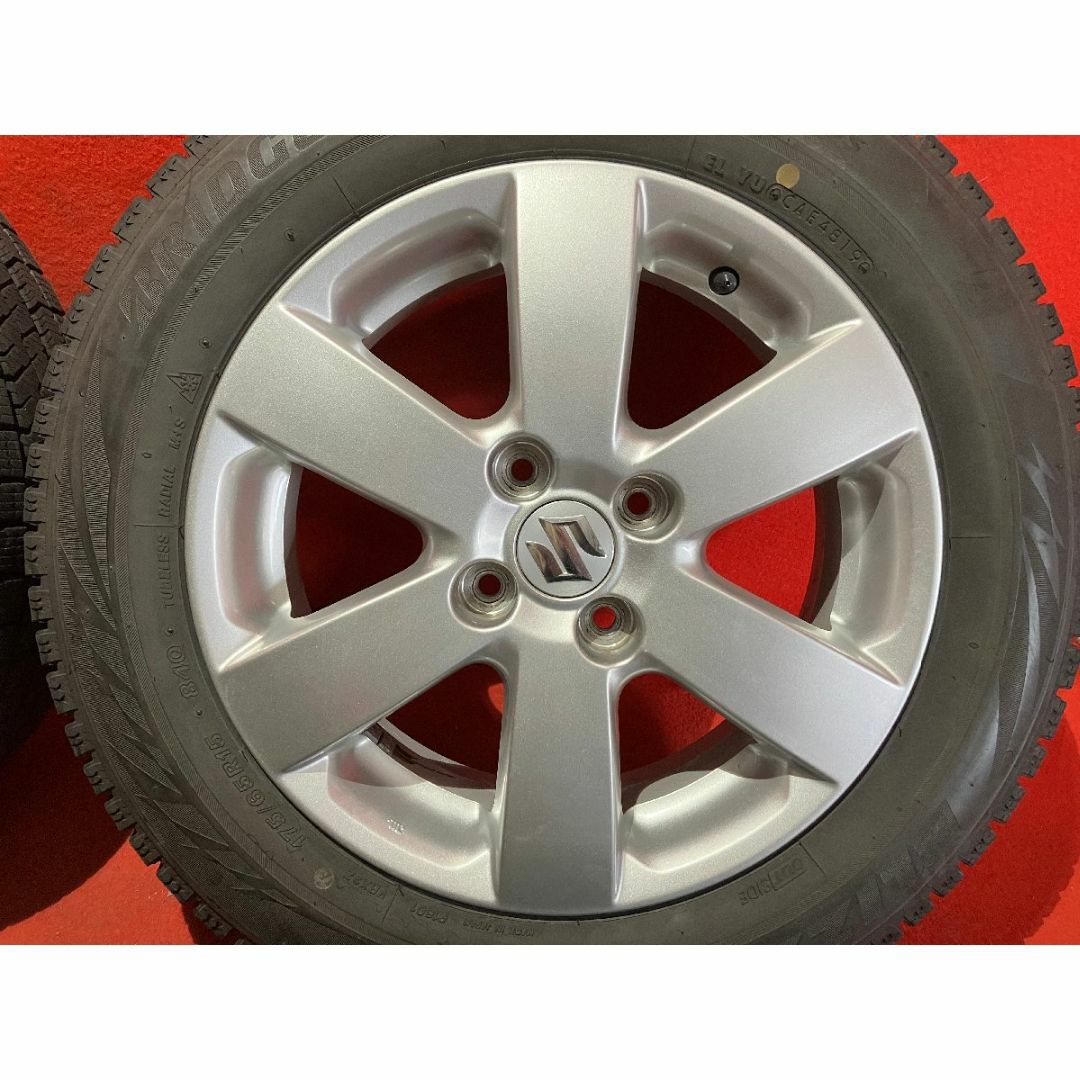 中古スタッドレスタイヤホイールセット 【175/65R15 BRIDGESTONE VRX2】[スズキ スイフト純正] 4本SET 自動車/バイクの自動車(タイヤ・ホイールセット)の商品写真