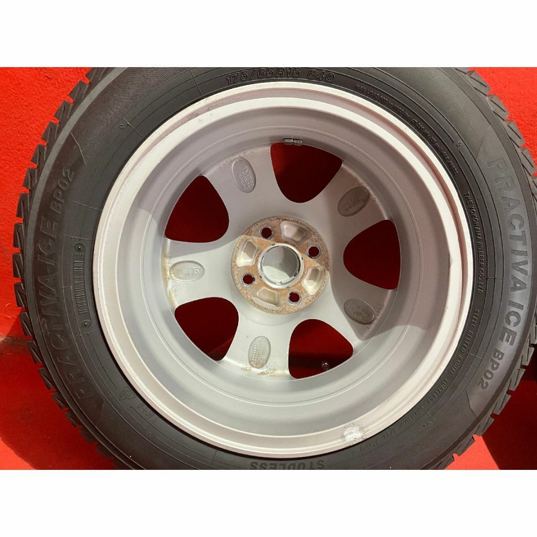 中古スタッドレスタイヤホイールセット 【175/65R15 YOKOHAMA BP02】[ホンダ純正] 4本SET 自動車/バイクの自動車(タイヤ・ホイールセット)の商品写真