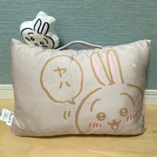 うさぎ まくら クッション ちいかわ(キャラクターグッズ)