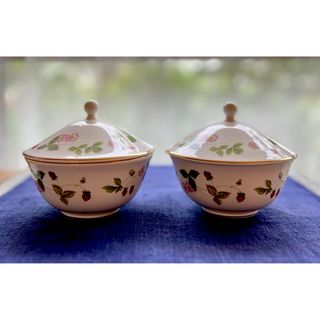 WEDGWOOD - 【新品】ウエッジウッド　ワイルドストロベリー　ペア　蓋付き　ボウル　オリエンタル