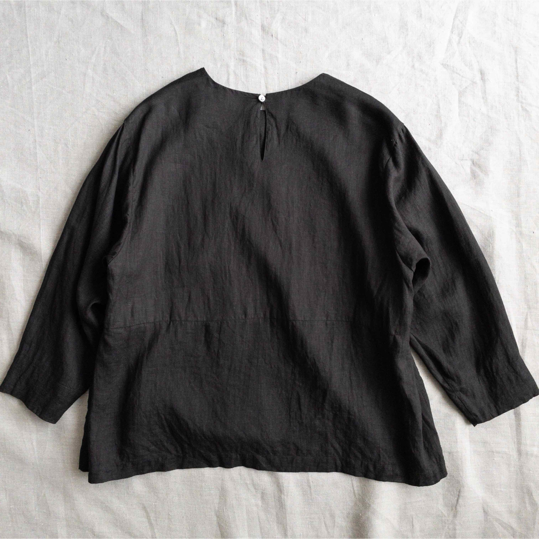 ARTS&SCIENCE(アーツアンドサイエンス)のARTS&SCIENCE 23SS Side Tuck Peplum Blou レディースのトップス(シャツ/ブラウス(長袖/七分))の商品写真