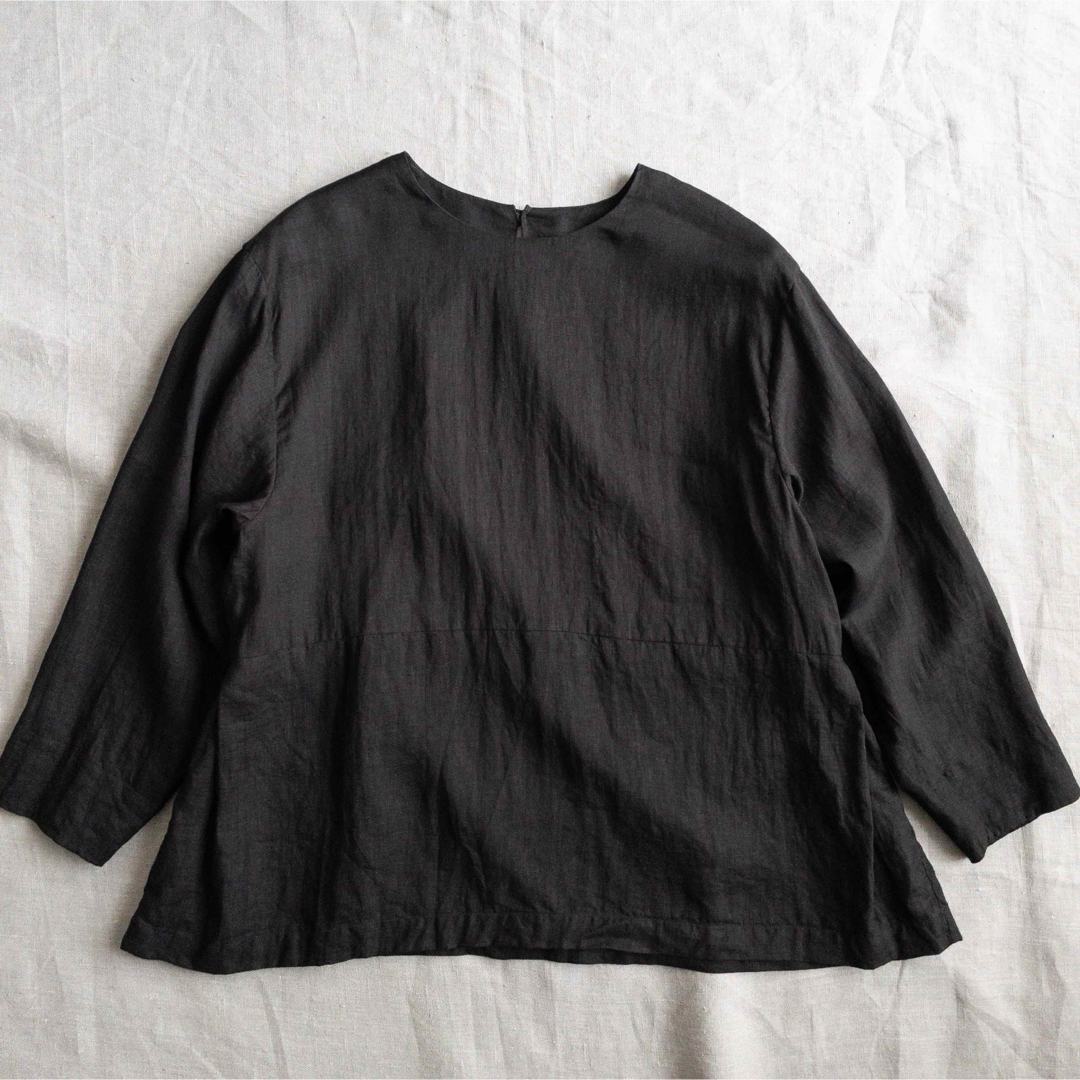 ARTS&SCIENCE(アーツアンドサイエンス)のARTS&SCIENCE 23SS Side Tuck Peplum Blou レディースのトップス(シャツ/ブラウス(長袖/七分))の商品写真