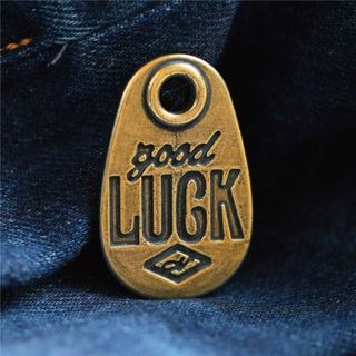 真鍮チャーム GOODLUCK アメカジ キーホルダー ヴィンテージ ブラック◎(キーホルダー)