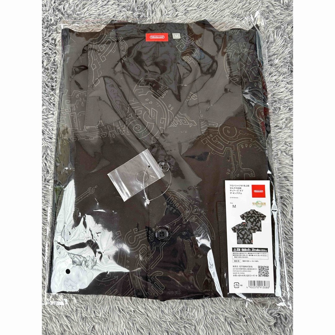 ゼルダの伝説  アロハシャツ 地上絵 ティアーズ オブ ザ キングダム M メンズのトップス(Tシャツ/カットソー(半袖/袖なし))の商品写真