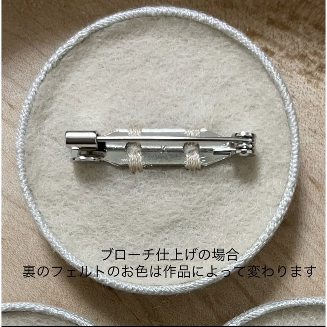 刺繍ブローチorヘアゴム✳︎あじさいのリースAnnabelle ハンドメイドのアクセサリー(コサージュ/ブローチ)の商品写真