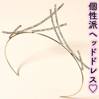 ヘッドドレス カチューシャ ティアラ ウエディング 髪飾り結婚式ヘアアクセサリー(その他)