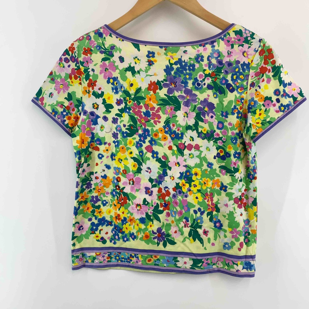 LEONARD(レオナール)のLEONARD レオナール レディース トップス Tシャツ（半袖）花柄 レディースのトップス(Tシャツ(半袖/袖なし))の商品写真