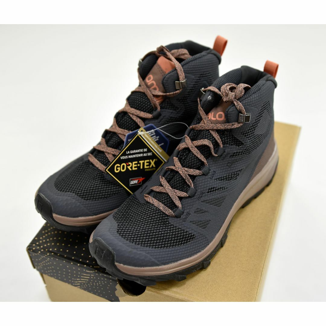 SALOMON(サロモン)のSalomon OUTline Mid GTX シューズ 24.5 ※女性用 スポーツ/アウトドアのアウトドア(登山用品)の商品写真