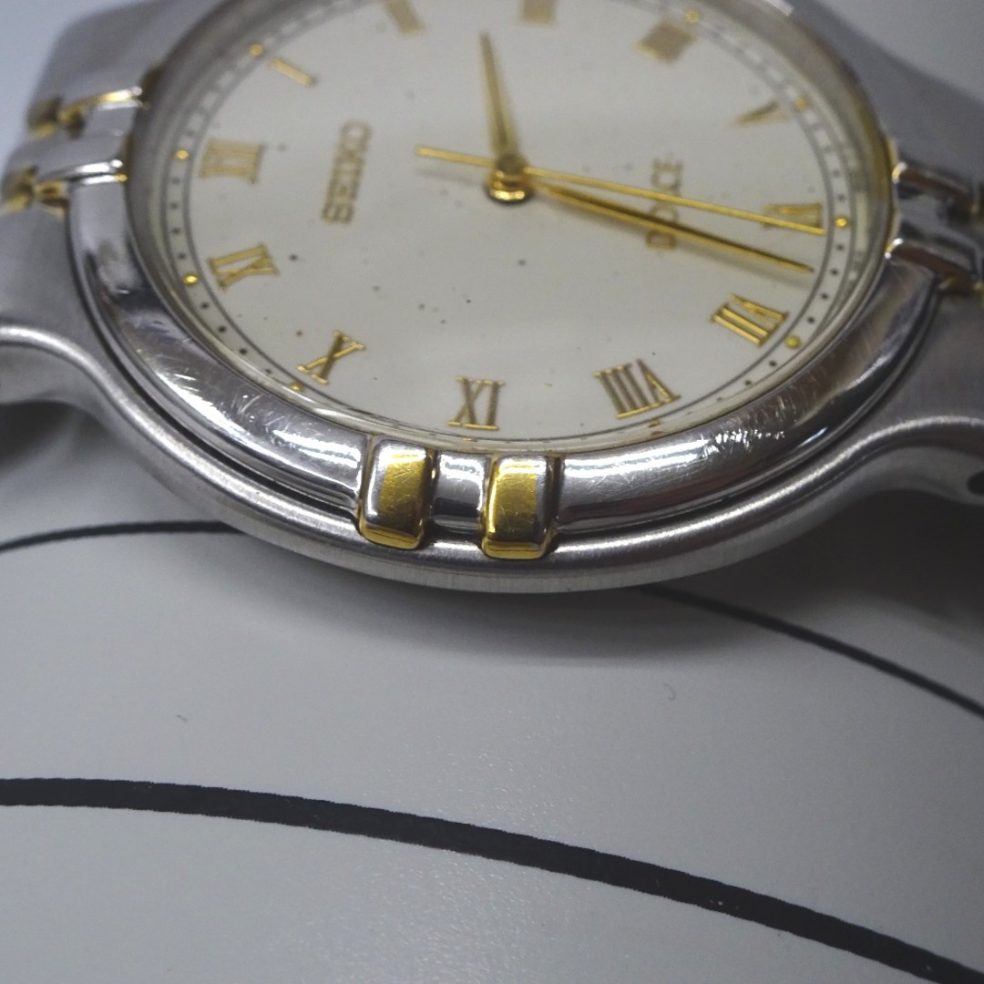 SEIKO(セイコー)のセイコー 腕時計 ドルチェ 5E31-6E40 ホワイト系 Ft601541 中古 レディースのファッション小物(腕時計)の商品写真