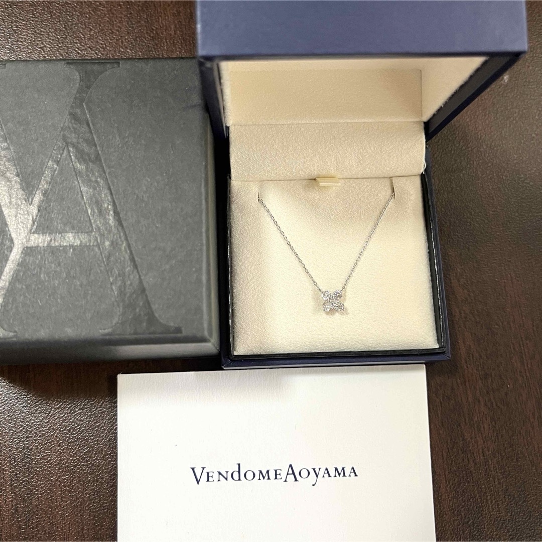 Vendome Aoyama(ヴァンドームアオヤマ)のVendome Aoyama ダイヤモンド カローラ ネックレス 0.41 Pt レディースのアクセサリー(ネックレス)の商品写真