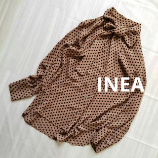 イエナ(IENA)のIENA ボウタイVネックブラウス ドット 水玉 リボン シャツ(シャツ/ブラウス(長袖/七分))