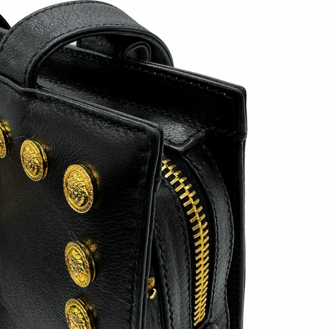 Gianni Versace(ジャンニヴェルサーチ)のジャンニ ヴェルサーチ Gianni Versace ショルダーバッグ メデューサ レザー ブラック レディース 送料無料【中古】 z0652 レディースのバッグ(ショルダーバッグ)の商品写真