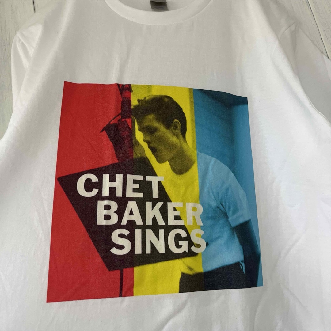 GILDAN(ギルタン)のChet Baker Sings Tシャツ　L/ホワイト　レコードジャケット メンズのトップス(Tシャツ/カットソー(半袖/袖なし))の商品写真