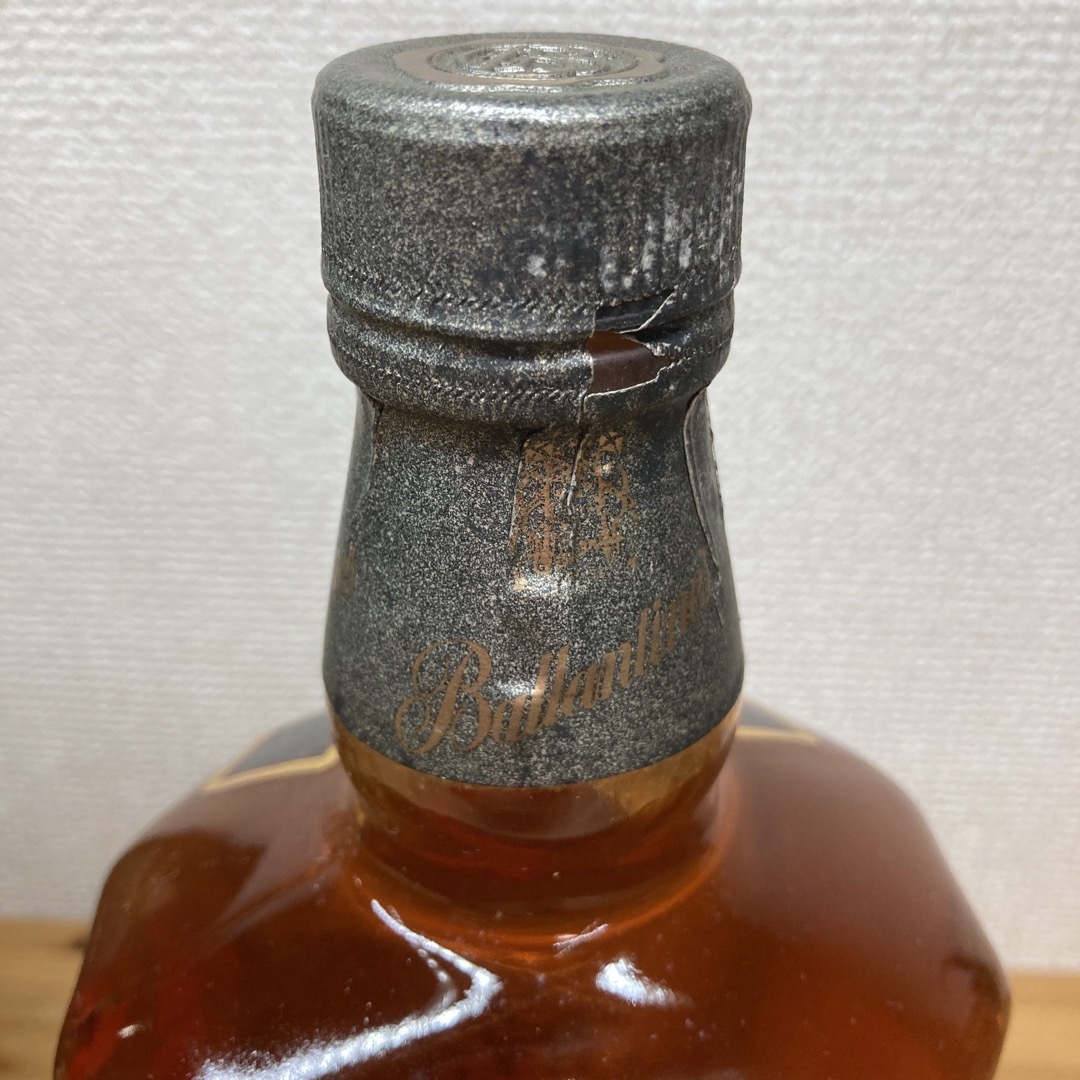 バランタイン ゴ-ルドシ-ル 12年 750ml 食品/飲料/酒の酒(ウイスキー)の商品写真