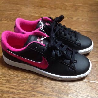 ナイキ(NIKE)のNIKE  スニーカー(スニーカー)