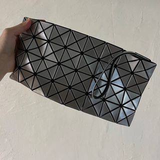 BAOBAO ISSEY MIYAKE クラッチバッグ